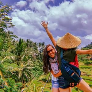 Meet your Posher, Shawna